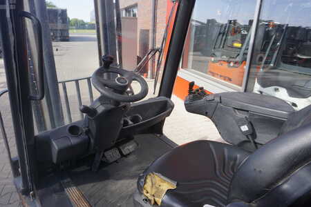 Chariots élévateurs diesel 2016  Linde H 25D-02 - 7.309 Stunden (6)