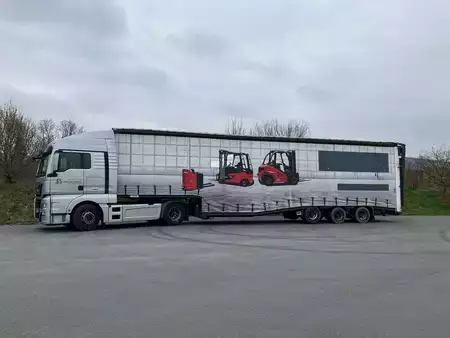 Diesel heftrucks 2011  [div] Schröder 3 Achs-Satteltieflader (1)