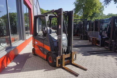 Chariots électriques à 4 roues 2017  Linde E 25HL-01/600 - 5.915 Stunden (6)