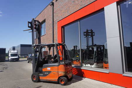 Chariots électriques à 4 roues 2017  Linde E 25HL-01/600 - 5.915 Stunden (9)
