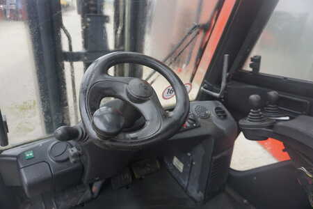 Chariots élévateurs diesel 2009  Linde H 25D - 6.400mm Triplex (3)