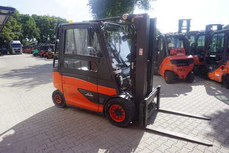 Elektromos 4 kerekű 2016  Linde E 40HL-01/600 - Triplex - 1.378 Stunden (4)