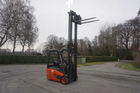 Sähkö - 3 pyör 2018  Linde E 16-02 - Nur 2097 Stunden (12)