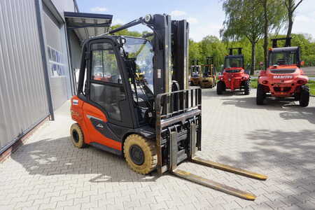 LPG Forklifts 2020  Linde H 35T-01 - 2020er - Triplex (4) 