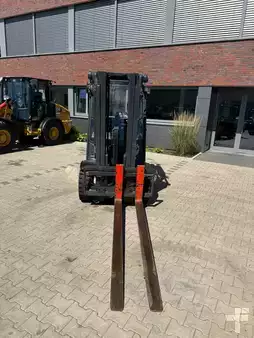 Dieselový VZV  Linde H 30 D (3)
