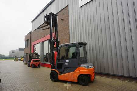 Elektro 4 Rad 2019  Toyota 8FBMT 45 - 4858 Stunden (13)