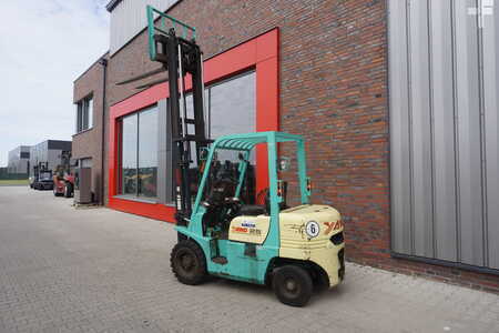 Diesel Forklifts 1999  Yang FD 25 - Dieselstapler (2)