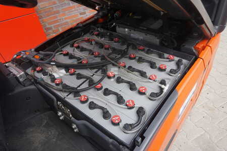 Sähkö - 3 pyör 2021  Linde E 16-02 - 2021er (10)