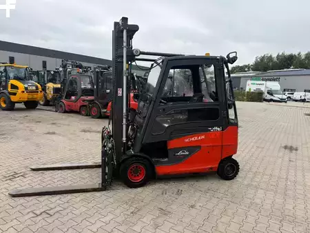 Elektrisk- 4 hjul 2017  Linde E 30HL-01/600 - Triplex (1)