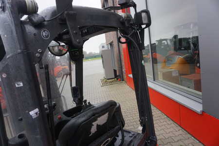 Elektryczne 3-kołowe 2019  Linde E 12-02-Triplex-Nur 936 Stunden (5)