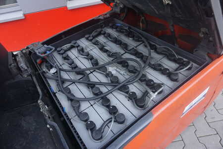 Chariots électriques à 3 roues 2015  Linde E 20L-02-Triplex-2023er Batterie (10)