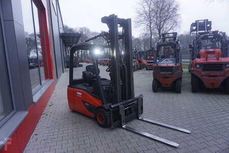 Chariots électriques à 3 roues 2015  Linde E 20L-02-Triplex-2023er Batterie (3)