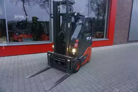 Elektromos 3 kerekű 2019  Linde E 12-02 - 2019er (1)