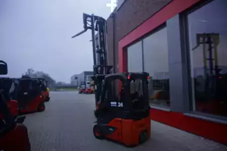 Elektromos 3 kerekű 2019  Linde E 12-02 - 2019er (2)
