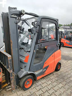 Chariots élévateurs GPL 2020 Linde H16CNG-01 (2)