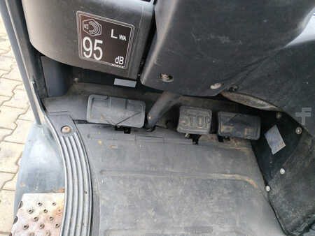 Chariots élévateurs GPL 2020 Linde H16CNG-01 (4)