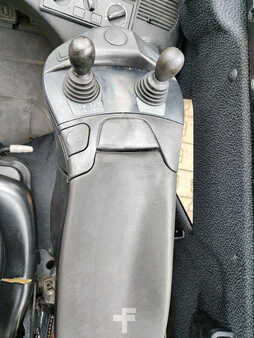 Chariots élévateurs GPL 2020  Linde H16CNG-01 (6)