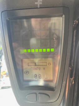 Sähkö - 4 pyör 2017  Linde E16P-02 (14)