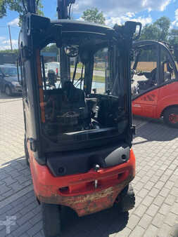 Sähkö - 4 pyör 2017  Linde E16P-02 (9)