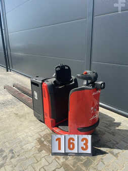 Horizontális komissiózó 2016  Linde N24-132-00 (1)