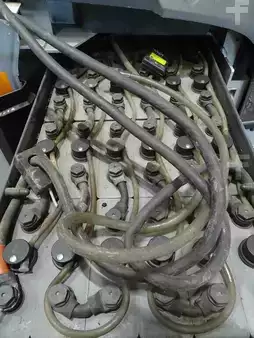 Camions à plate-forme éléctrique 2019  Still LTX70 (4)