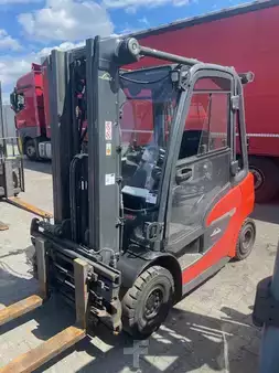 Empilhador diesel 2020  Linde H20/600D (2)