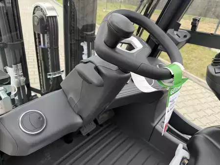 Empilhador a gás 2026  Linde H25T (17)