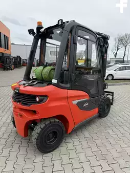 Empilhador a gás 2026  Linde H25T (6)