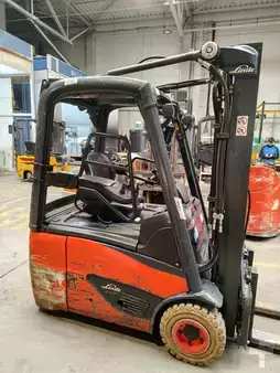 Eléctrico - 3 rodas 2019  Linde E14 (3)