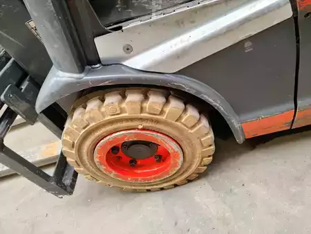 Eléctrico - 3 rodas 2019  Linde E14 (7)