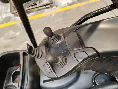 Elektryczne 3-kołowe 2019  Linde E14 (9)