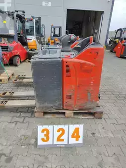 Porta-paletes elétrico 2012  Linde T20SP (2)