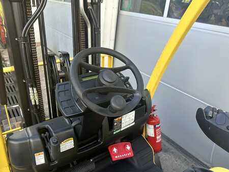 Propane Forklifts 2013  Hyster H3.0FT (6) 