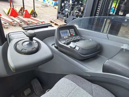 Reach Trucks 2019  Toyota RRE140HC (6)