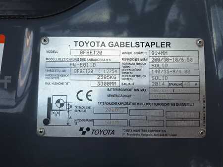 Chariots électriques à 3 roues 2014  Toyota 8FBET20 (6)