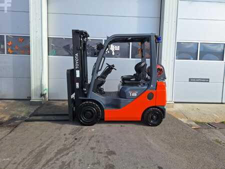 Nestekaasutrukki 2019  Toyota 02-8FGF18 (1)