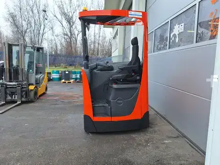 Reach Trucks 2020  Toyota RRE140H (4)