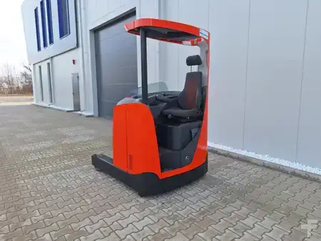 Reach Trucks 2017  Toyota RRE140 (3)