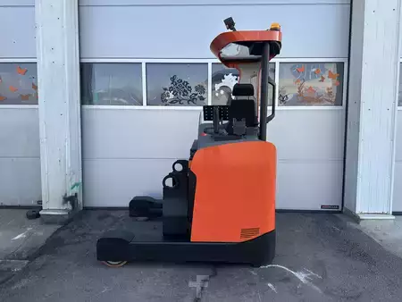 Reach Trucks 2019  Toyota RRE160H (1)