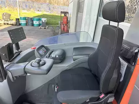 Reach Trucks 2019  Toyota RRE160H (4)