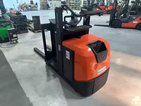Horizontal Order Pickers 2020  Toyota OSE100 battery 2024 (4)