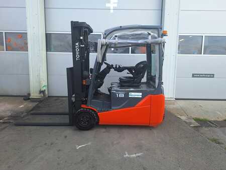 Sähkö - 3 pyör 2017  Toyota 8FBE18T (1)