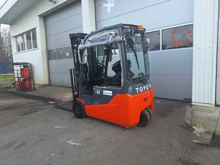 Sähkö - 3 pyör 2017  Toyota 8FBE18T (3)