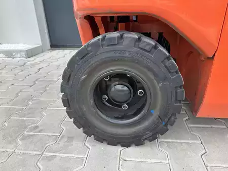 Electric - 4 wheels 2020  Toyota 8FBM16T (7)