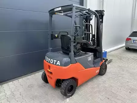 Electric - 4 wheels 2020  Toyota 8FBM16T (2)