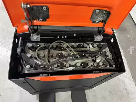 Electric Pallet Trucks 2021  Toyota LPE200 (6)