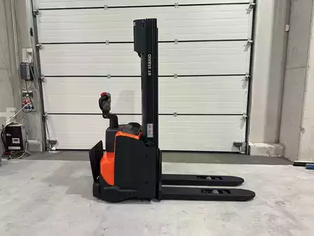Pallet Stackers 2021  Toyota SWE140L (1)