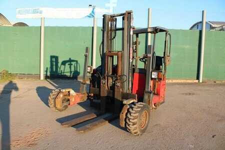 Mitnahmestapler 2011 Moffett M 4-25.3 Nr.: 034 (2)