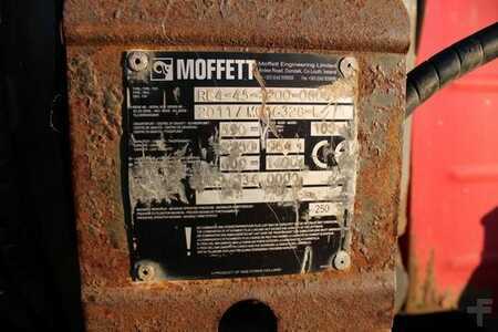 Závěsné vysokozdvižné vozíky 2011  Moffett M 4-25.3  Nr.: 034 (7)