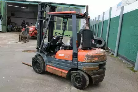Dieselstapler 1997  Toyota 62-6FDF30 - 3 to - Nr.: 171 (7)